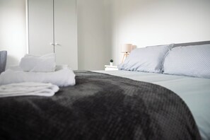 2 Schlafzimmer, Bügeleisen/Bügelbrett, WLAN, Bettwäsche