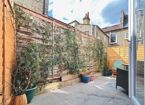 Terrace/patio - The Patio Escape Studio Home (Greater London)