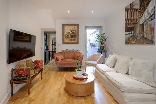 Premier location for a london city-break