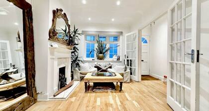 Premier location for a london city-break