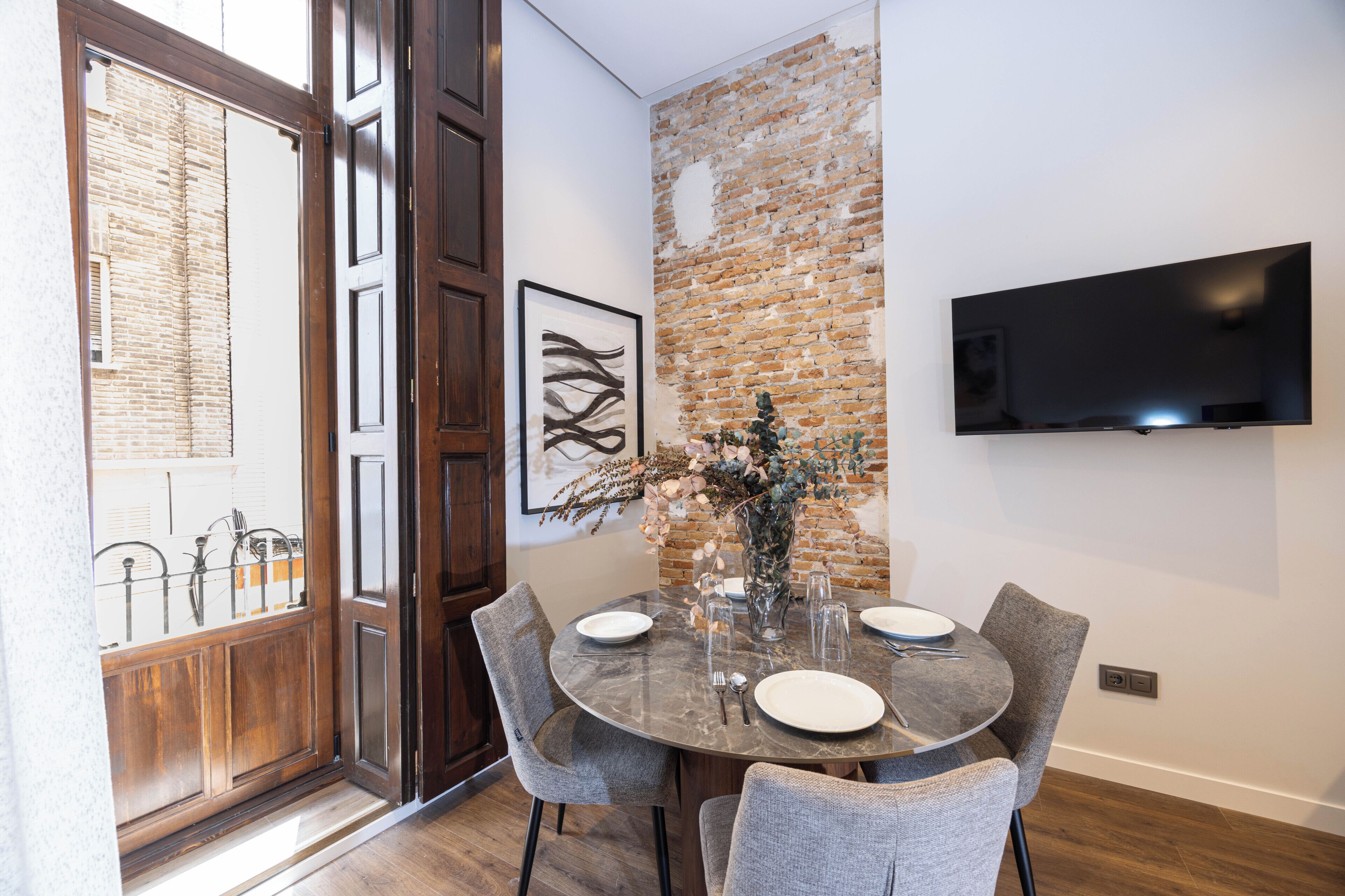 Apartment | Dining