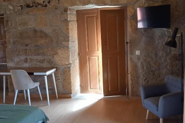 Superior Double Room, Vineyard View | Desk, WiFi (free)