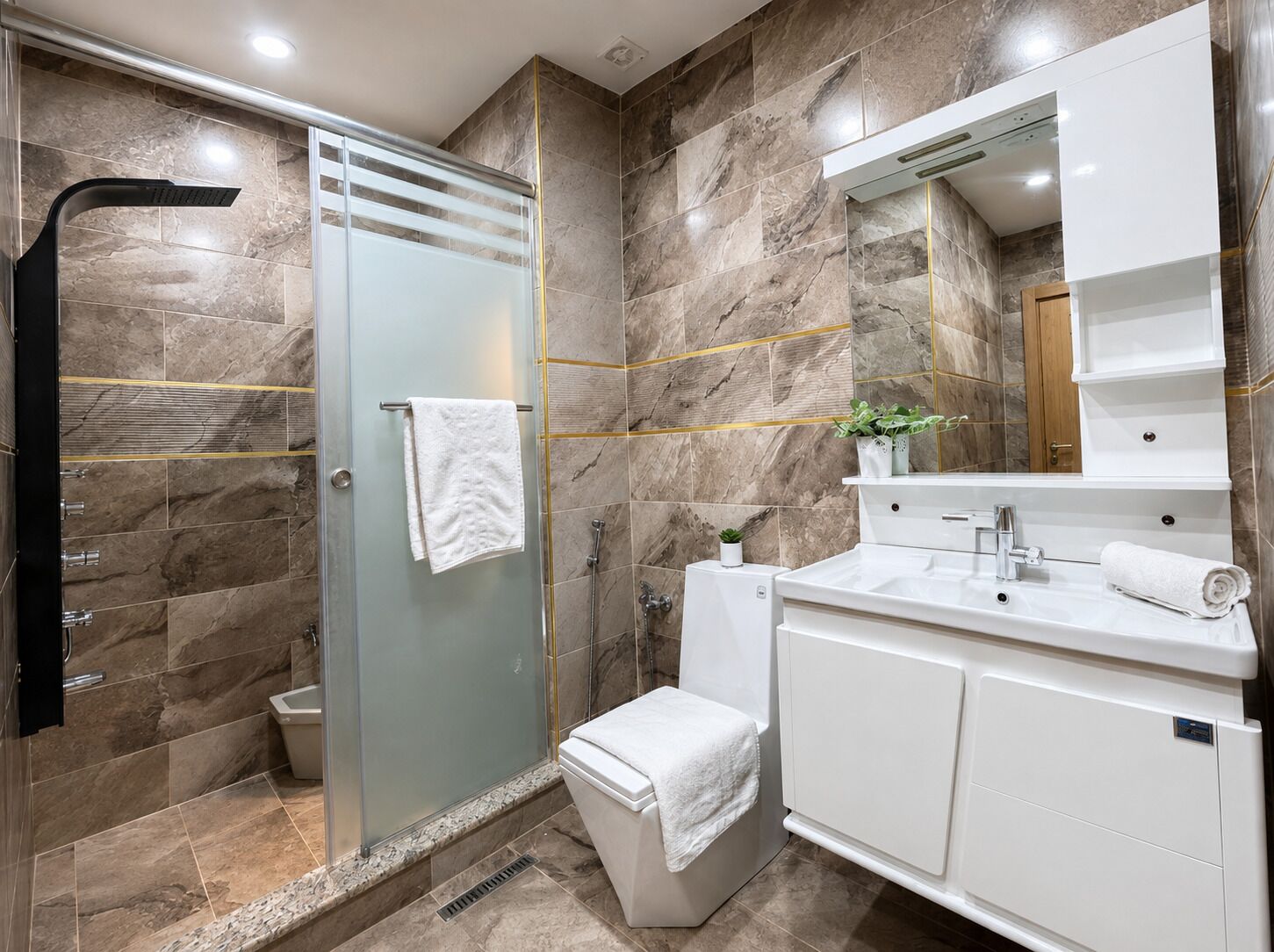 Apartment | Bathroom | Free toiletries, hair dryer, towels, soap