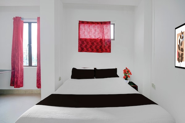 Classic Room | WiFi (free) - Collection O Lachumiere Shillong (Shillong)