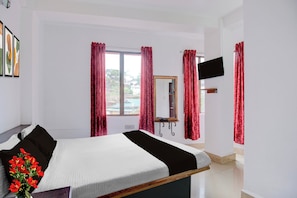 Classic Room | Free WiFi - Collection O Lachumiere Shillong (Shillong)