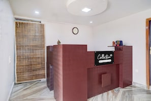 Lobby - Collection O Police Bazar Shillong (Shillong)