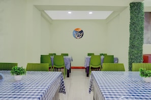 Dining - Collection O SRS Residency (Shillong)