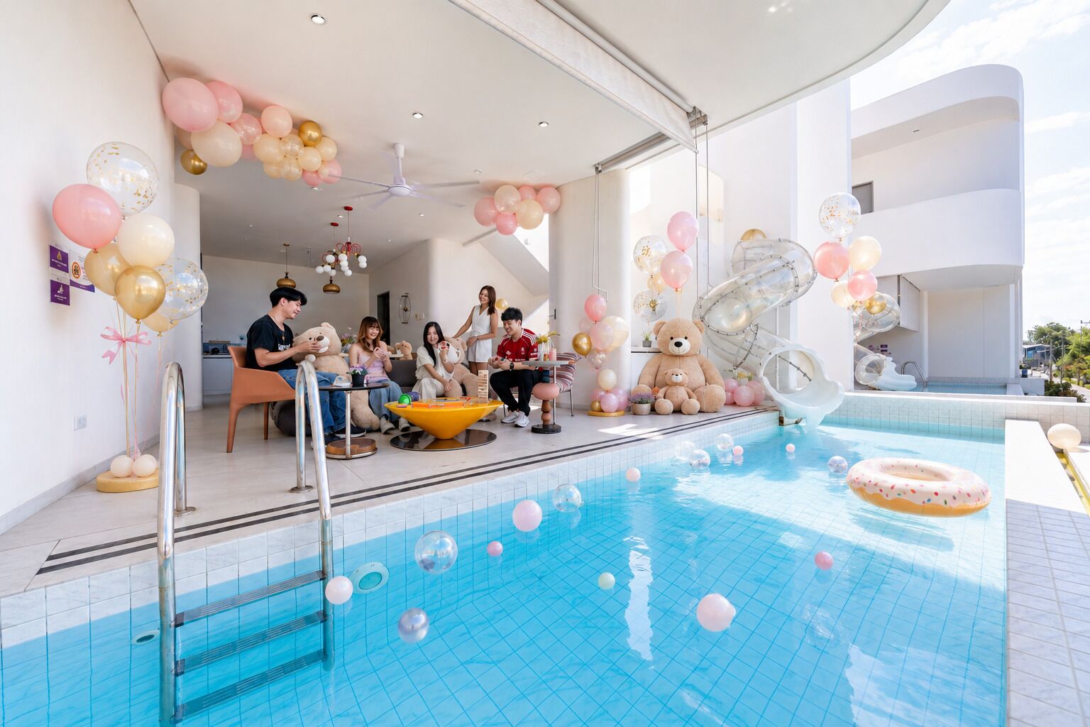 Familievilla - 6 soveværelser - privat pool - byudsigt | Skrivebord, mørklægningsgardiner, gratis Wi-Fi