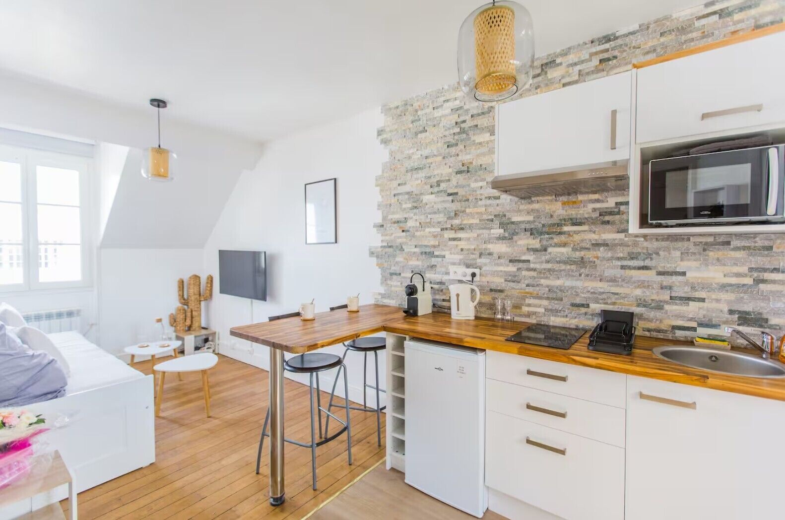 Apartment, City View | Private kitchen