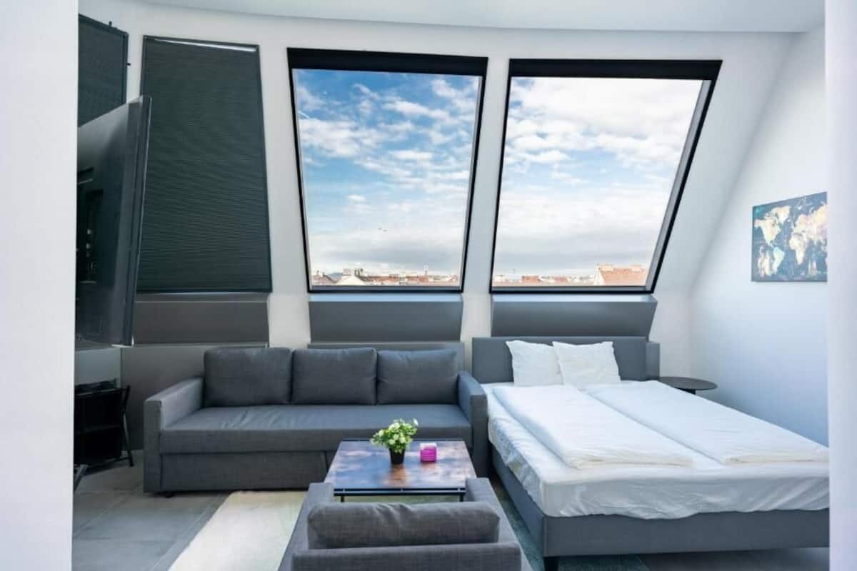 In-room safe, soundproofing, free WiFi