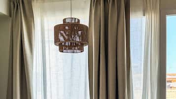 Studio, parveke | Ruokailu