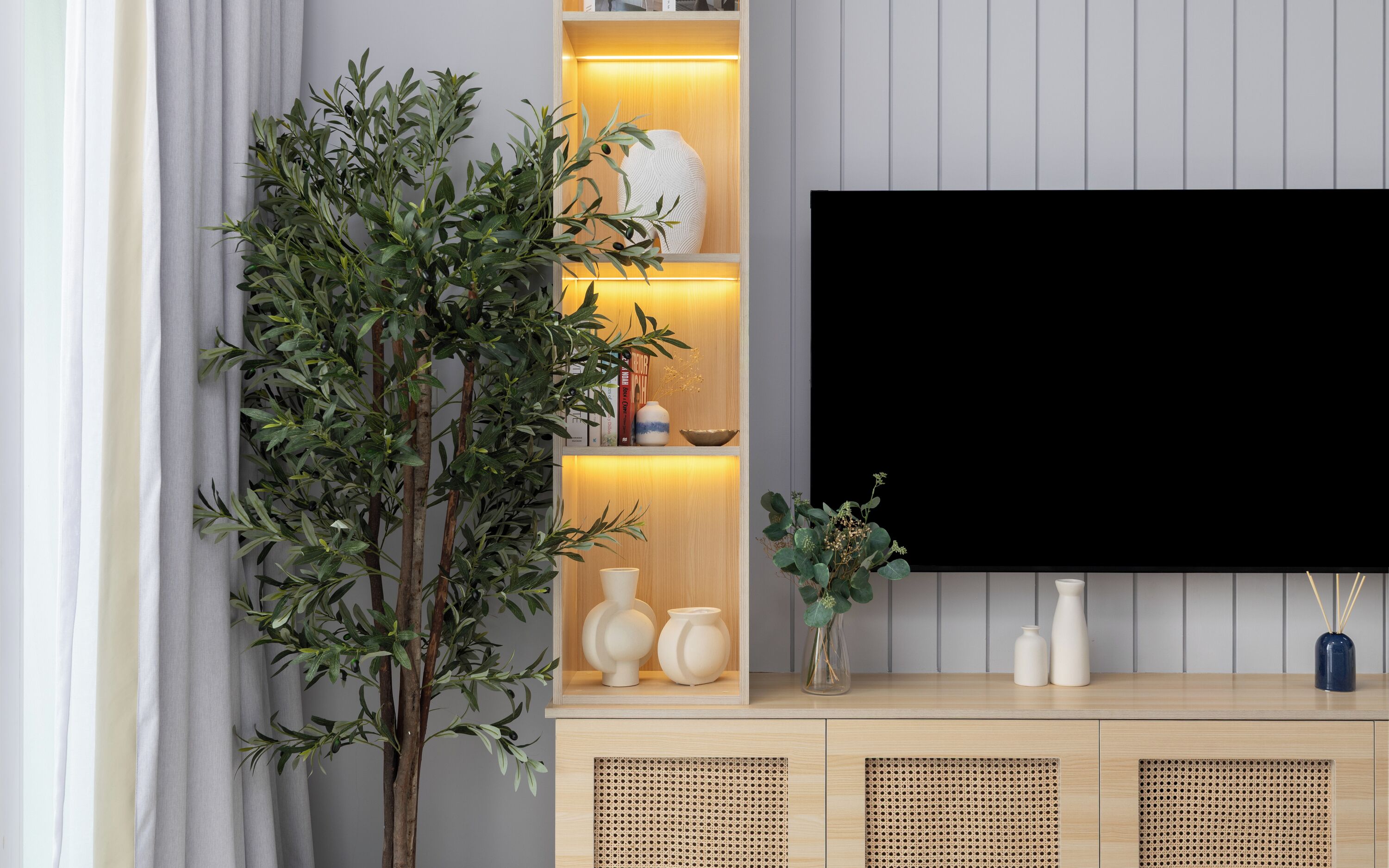 Studio, Non Smoking, Bathtub | In-room safe, blackout drapes, iron/ironing board, WiFi (free)