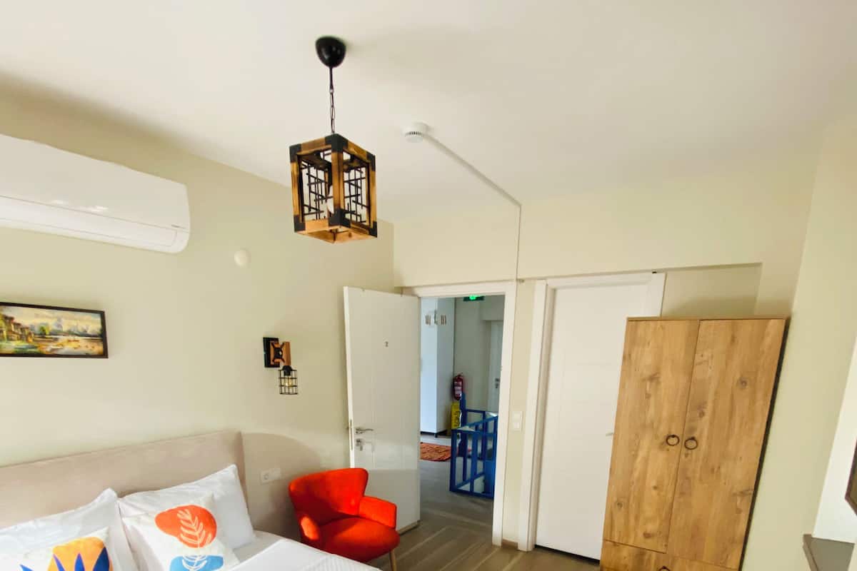 Junior Double Room | Free WiFi