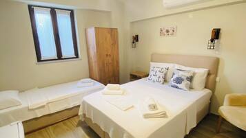 Superior Triple Room | WiFi (free)