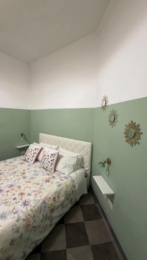 1 chambre, fer et planche à repasser, Wi-Fi, literie fournie
