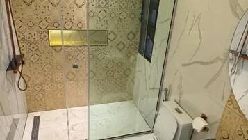 Apartment, City View | Bathroom