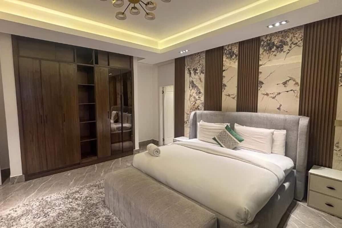 Classic Apartment, City View | Free WiFi