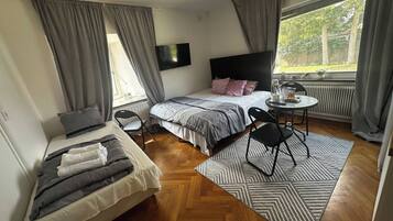 Room, 1 Bedroom, Patio | 1 bedroom
