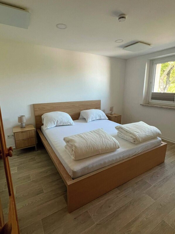Wifi gratis y ropa de cama