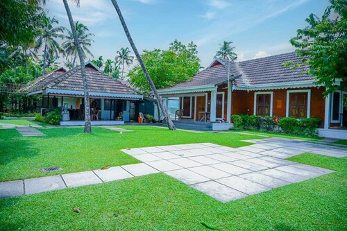 Kochi Riverside Homestay