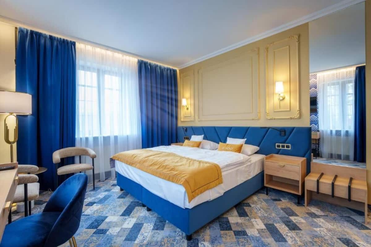 Deluxe dubbelrum eller tvåbäddsrum | Värdeförvaringsskåp på rummet och gratis wi-fi