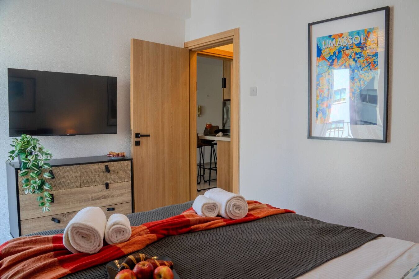 Desk, iron/ironing board, travel crib, WiFi