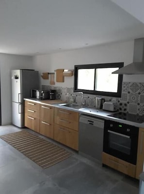 Private kitchen - title: Villa with Heated Pool (Var)