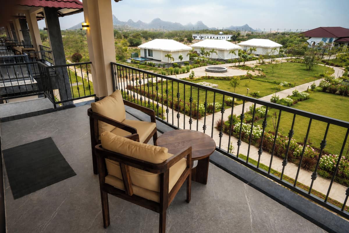 Phòng Junior, quang cảnh vườn | Hiên