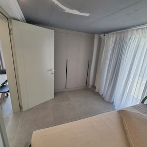 4 dormitorios, tabla de planchar con plancha, wifi y ropa de cama