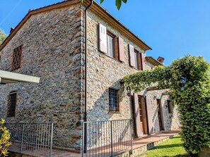 Exterior - Vrbo Property (Lucca)