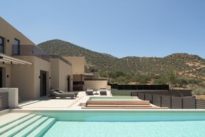 Piscina a l'aire lliure 