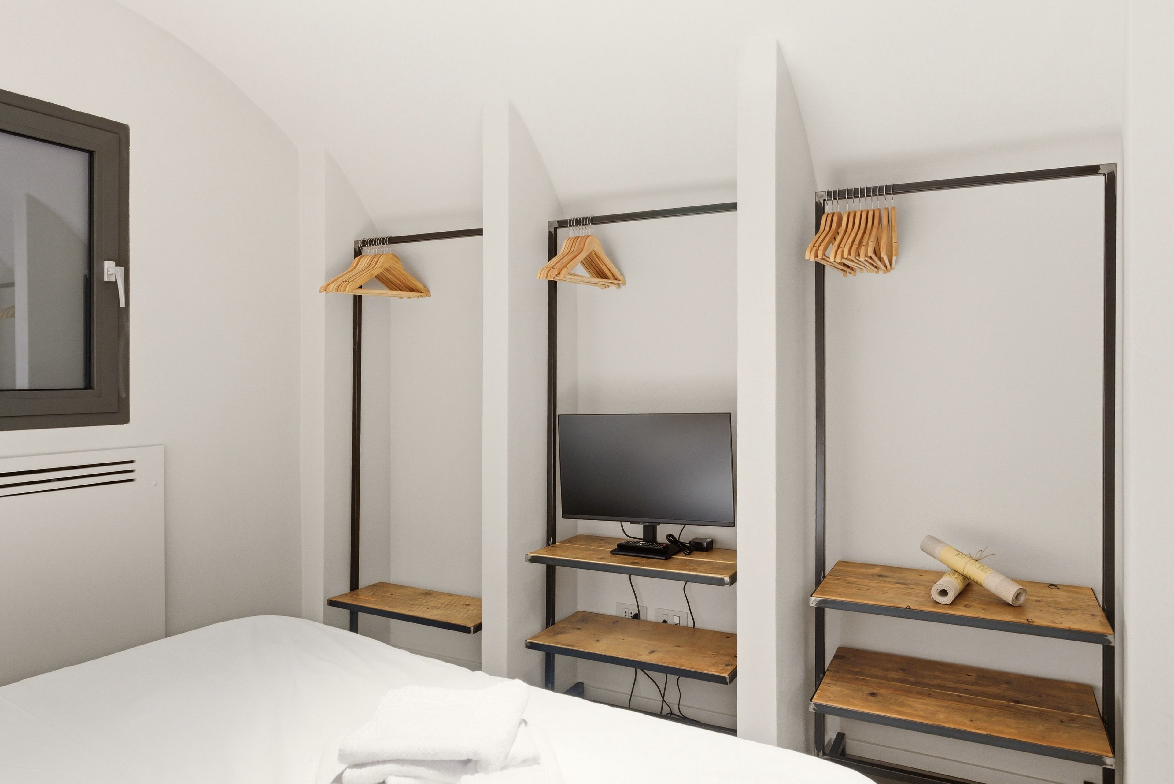 Basic Double Room | WiFi (free)