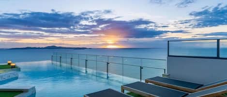 Apartment, 1 Bedroom, Accessible, Smoking | Pool