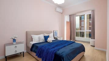 Comfort-Apartment, Klimaanlage, Bergblick | Bügeleisen/Bügelbrett, kostenloses WLAN