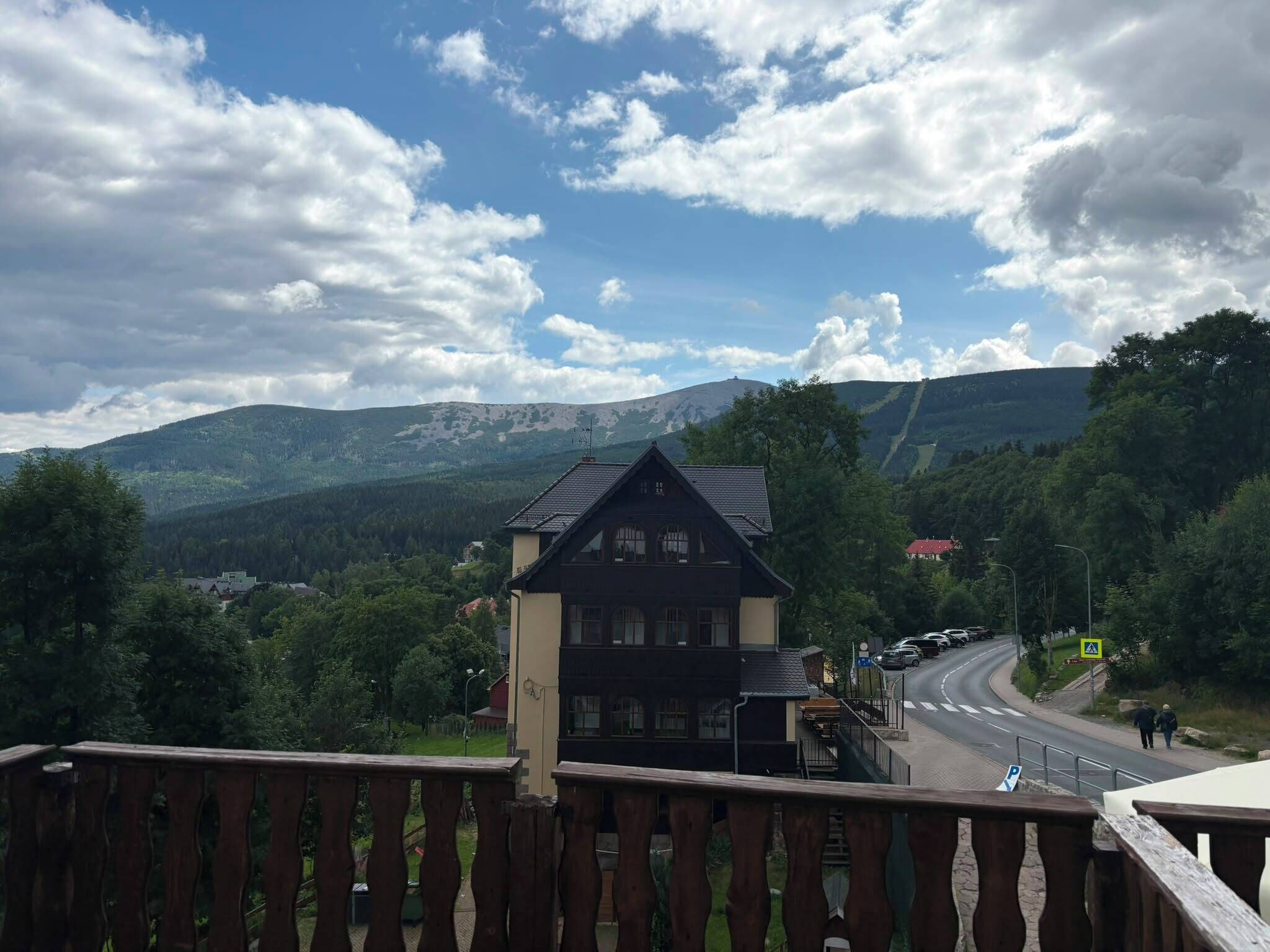 Habitación doble Confort, vista a la montaña | Áreas de la propiedad