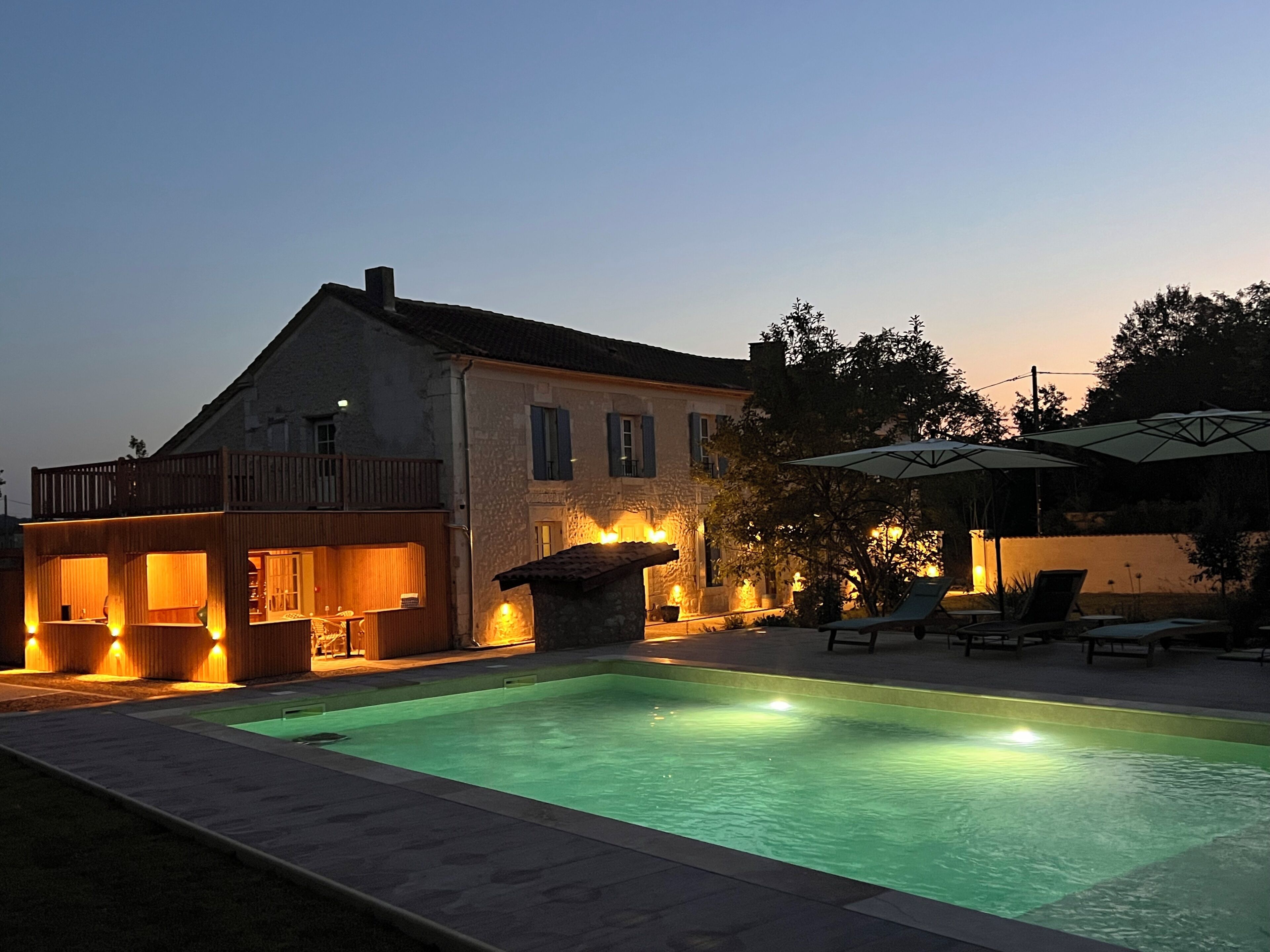 Seasonal outdoor pool