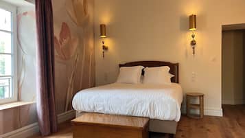 Phòng đôi Deluxe, quang cảnh vườn | Màn/rèm cản sáng, phòng cách âm, bàn ủi/dụng cụ ủi quần áo
