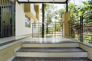Property grounds - Collection O Palam Near Railway Station (New Delhi)