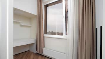 Apartment, City View | Interior
