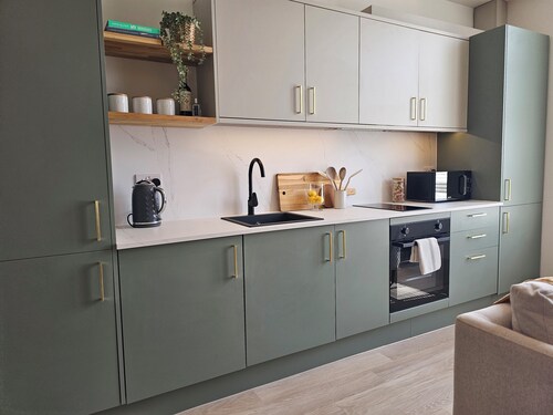 Pelican House No.10 | Luxury Apartment | Walk to The Beach | Bournemouth Centre