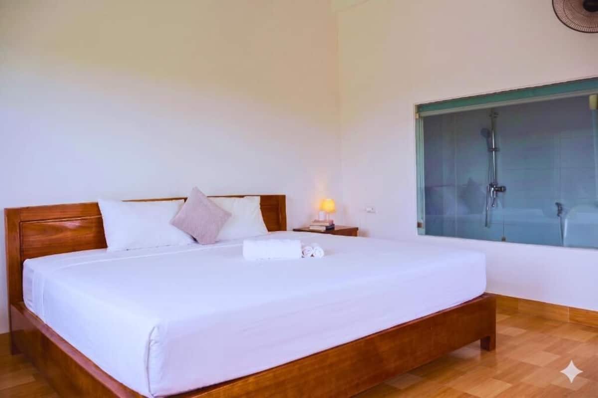 Habitació doble estàndard, balcó, vistes a la muntanya | Wifi gratuïta 