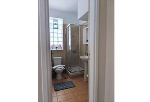 Bathroom - Voula's Apartment 2 (Chios)