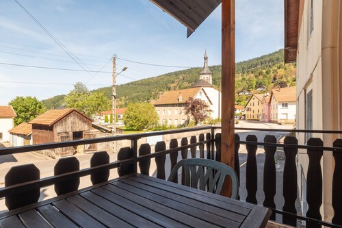 Cottage 'Gîte De Montagne' with Mountain View, Private Terrace and Wi-Fi