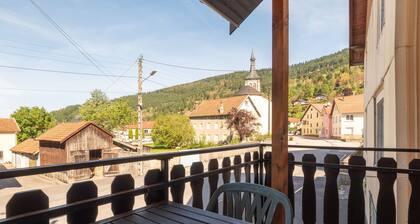 Cottage 'Gîte De Montagne' with Mountain View, Private Terrace and Wi-Fi