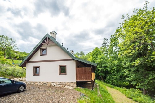 Wesoła Chmura Apartment by Śnieżnik Trails