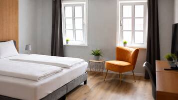 Double or Twin Room | Desk, laptop workspace, WiFi (free)