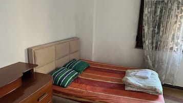 Basic Double Room, City View | WiFi (free)