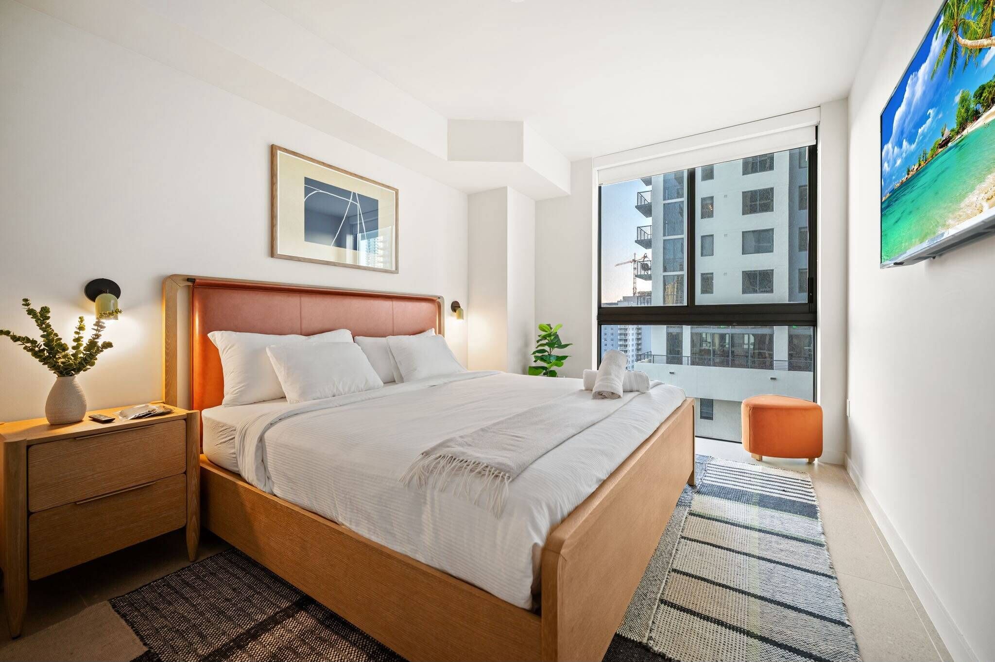 Superior Apartment, Balcony | Down duvets, desk, free WiFi, bed sheets