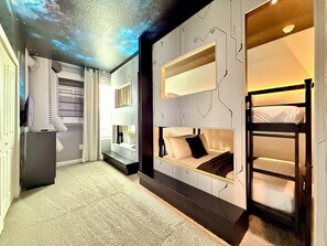 5 chambres, fer et planche à repasser, lit parapluie, Wi-Fi gratuit