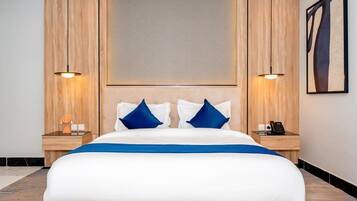 In-room safe, soundproofing, iron/ironing board, free WiFi